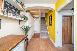 UTILITY/HALL- click for photo gallery